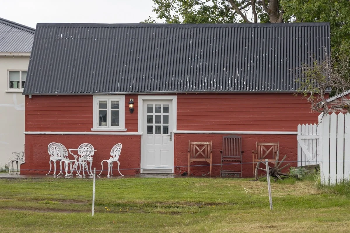 Maison en bois rouge