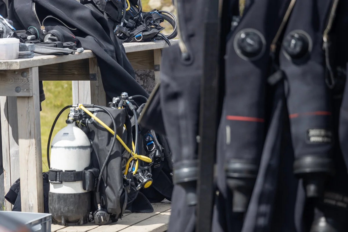 équipements de plongée sous-marine stockés