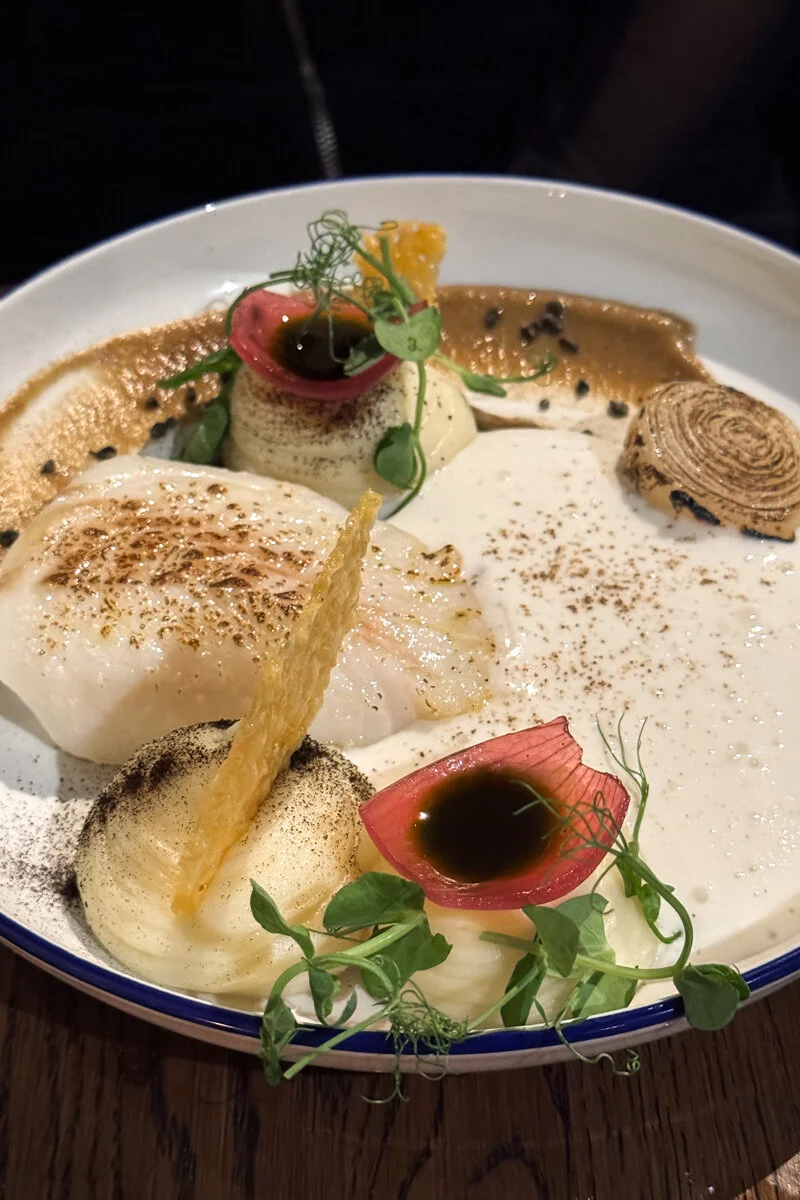 assiette avec sauce crème
