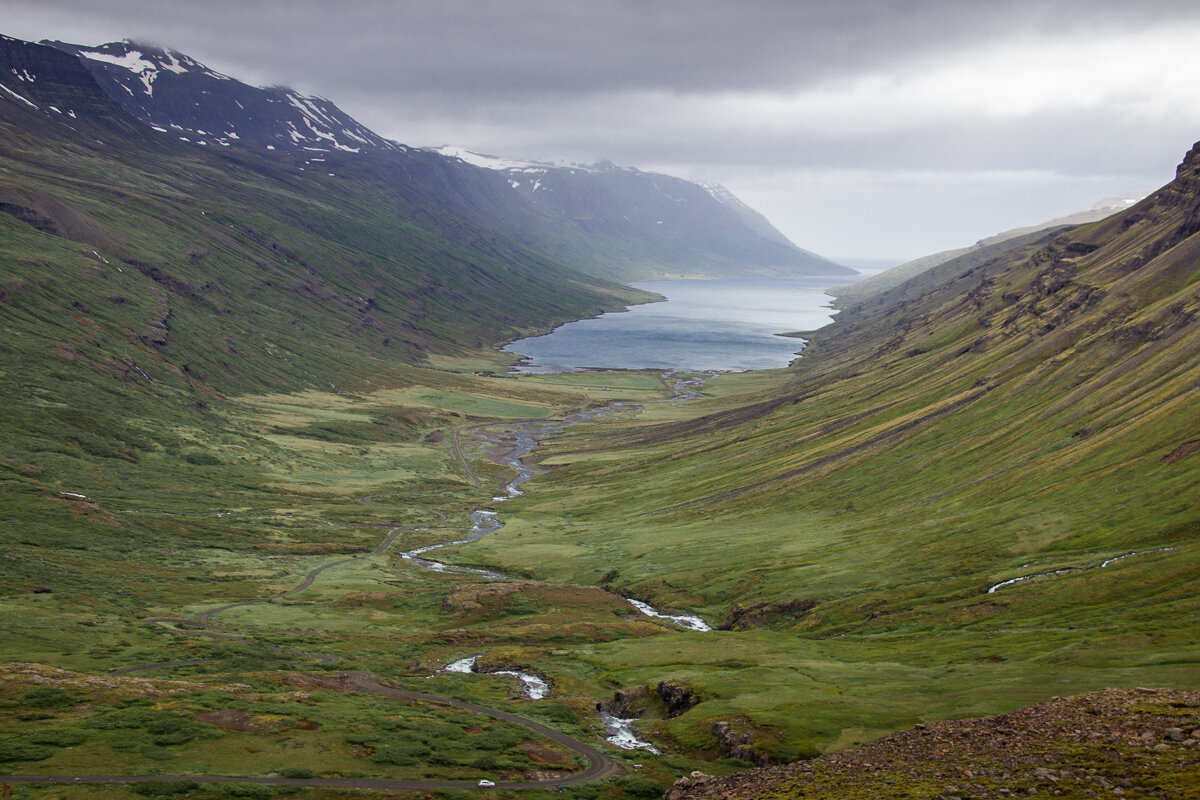 Fjord de Mjoifjordur