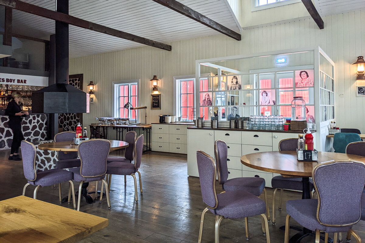 Intérieur d'un restaurant à Siglufjordur