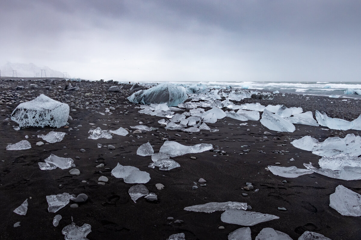 Plage de sable noir de la Diamond Beach en Islande