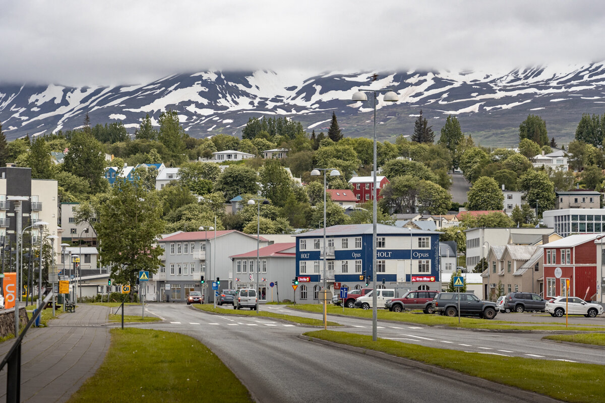 Dans la ville d'Akureyri