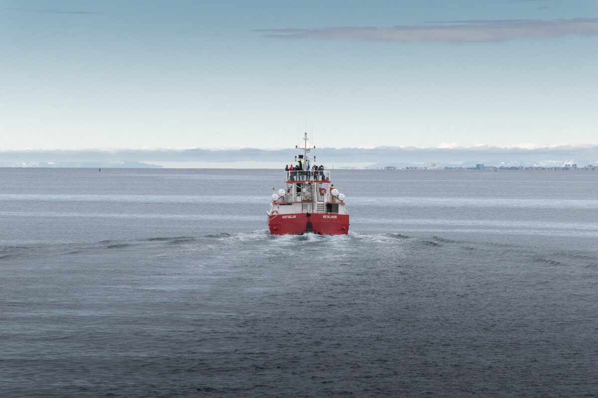 Bateau dans la baie de Faxafloi